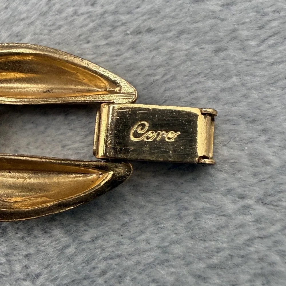 Vintage Coro Bracelet‎ Gold Tone Signed 7